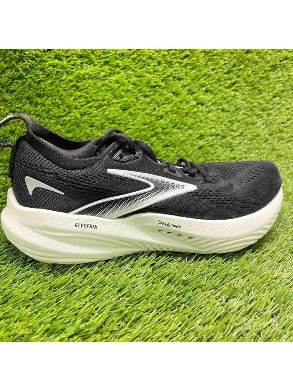 Brooks Glycerin 22 Womens Size 6.5 Black White Athletic Running Shoes Sneakers